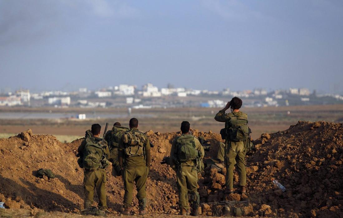 قوات الاحتلال على حدود غزة.jpeg