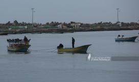 الاحتلال يفرج عن اثنين من الصيادين اعتقلهم صباح اليوم في عرض بحر مدينة رفح