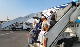 📷 صور  وصول الدفعة الأولى من حجاج قطاع غزة إلى مطار القاهرة الدولي (1).jpeg