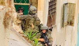 قوات الاحتلال تقتحم قباطية في جنين وتحاصراً منزلاً وسط اندلاع اشتباكات مسلحة