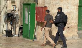 قوات الاحتلال تعتقل شابًا من القدس