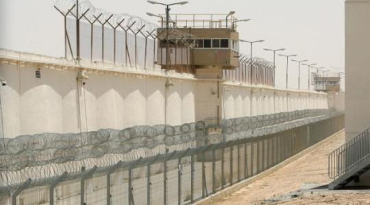معتقل -السجون الاسرائيلية.jpg