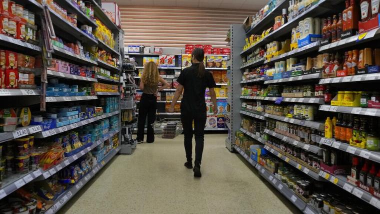 ارتفاع أسعار المواد الغذائية والسلع في بريطانيا